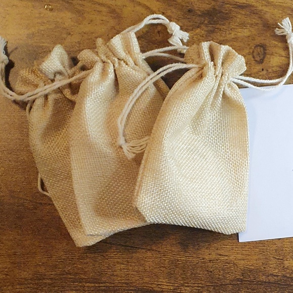 Unique earrings made w/ real Freshwater pearls - Picture 3 of 3